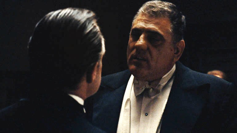 ElPadrinoDePuzo's tweet photo. No había muchos como él. No temía a la policía, ni a la sociedad, ni a Dios, ni al infierno; no temía ni amaba a nadie. Pero había elegido, había escogido temer y amar a Don Corleone. https://t.co/VIyZ8vstQV