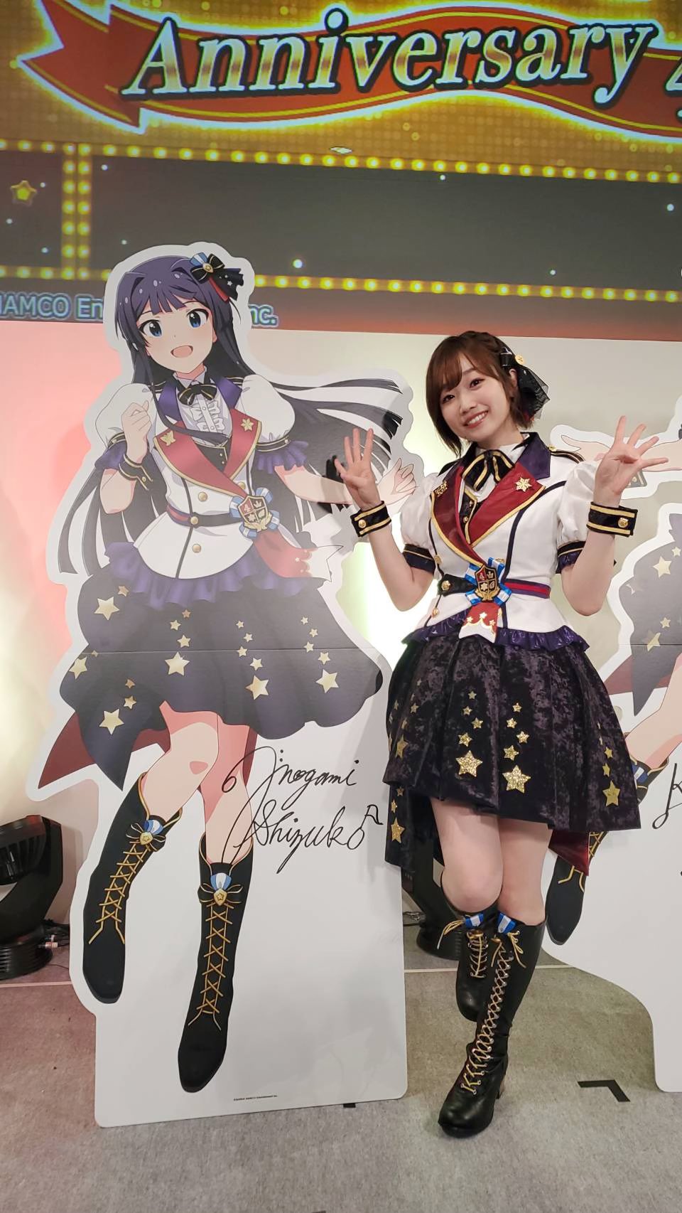 田所あずさofficial 昨日の写真 新衣装これぞミリオンって感じのデザインで素敵でした 本当にいつも再現すごすぎますよね 今日は編み込んでもらって ちょっと下めに髪飾りを付けて清楚な感じにメイクさんがしてくれました 最上ちゃん意識