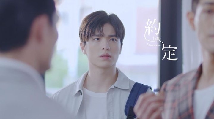 ShipYinwar's tweet photo. 05/07/21 IG Post Update
Caption: "Because you took the time for your rose, that's what makes your rose so important." What about the fox? 🤴🌹
#BeLovedinHouse #約定Ido #aaronlai #hankwang #deynli

JinYuZhen =🤴
LeiLei = 🦊
Ex = 🌹 https://t.co/b5jzRNBMqd