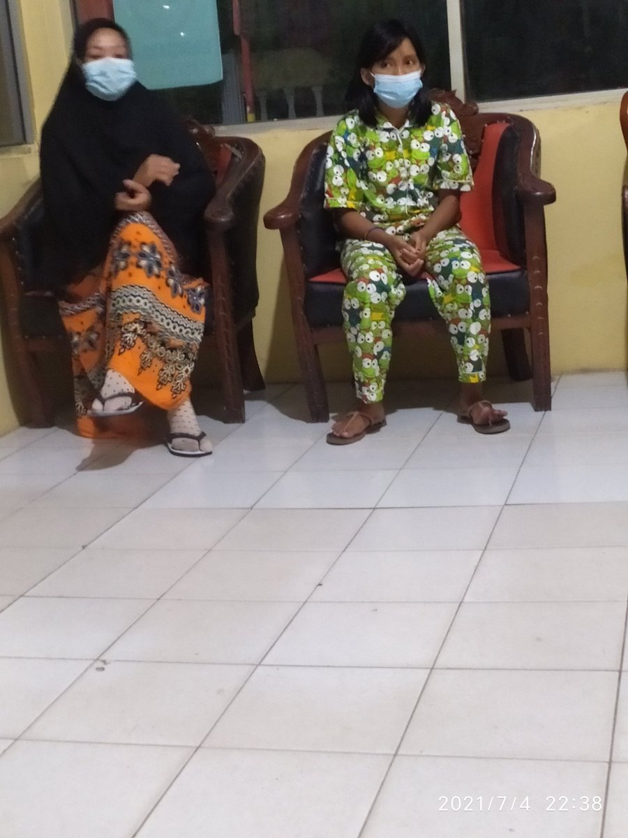 @arinatanaels @Tom_at_SkillO <a href="/sarbinsimarmata/">Rados Naga Rimba</a> @joentakriver @Posmaltobing @GamalMarp @Nadjib_178 <a href="/Ina77790804/">Mama Ina</a> @__Bento <a href="/IndraEMDE/">𝙄𝙣𝙙𝙧𝙖 𝙈𝘿</a> <a href="/Hotlan7bela/">Hotlan 7Bela ❤️↪️🇮🇩</a> <a href="/Lapotuak13/">Pouvoir qui aveugle le cœur</a> <a href="/SimanjuntakElly/">E.Putri Simanjuntak.</a> Ini tadi malam mau buat pengaduan di Polsek tapi tak ditanggapi, ya ributlah aku di Polsek.... Udah ribut baru ditanggapi dan pelakunya langsung ditangkap...