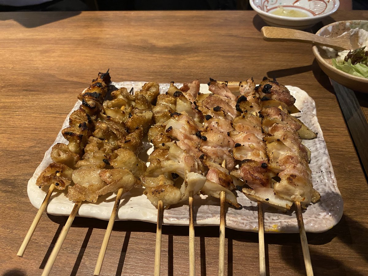 Caesar1915's tweet photo. 焼き鳥
刺身
どれも美味しい
#AD  #PR 
#大樹

青い瓶の、赤兎馬
限定商品

ちょっと寄ってみませんか🤗

頑張れ、#大樹

https://t.co/rmIYnZ4JLa https://t.co/nzk56WLzHd