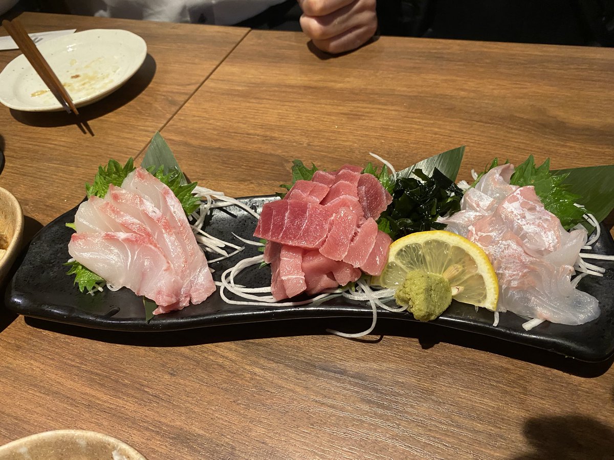 Caesar1915's tweet photo. 焼き鳥
刺身
どれも美味しい
#AD  #PR 
#大樹

青い瓶の、赤兎馬
限定商品

ちょっと寄ってみませんか🤗

頑張れ、#大樹

https://t.co/rmIYnZ4JLa https://t.co/nzk56WLzHd