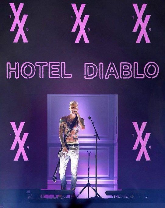 kellsweed's tweet photo. happy 2 years to hotel diablo! this amazing album that helped me go through many things in my life, i'll always be grateful for kells for sharing with us a part of his soul in this album, it means a lot to me💜
I will never check out of this hotel😈🏨🗝️ love u @machinegunkelly https://t.co/zHSKtRXCNp