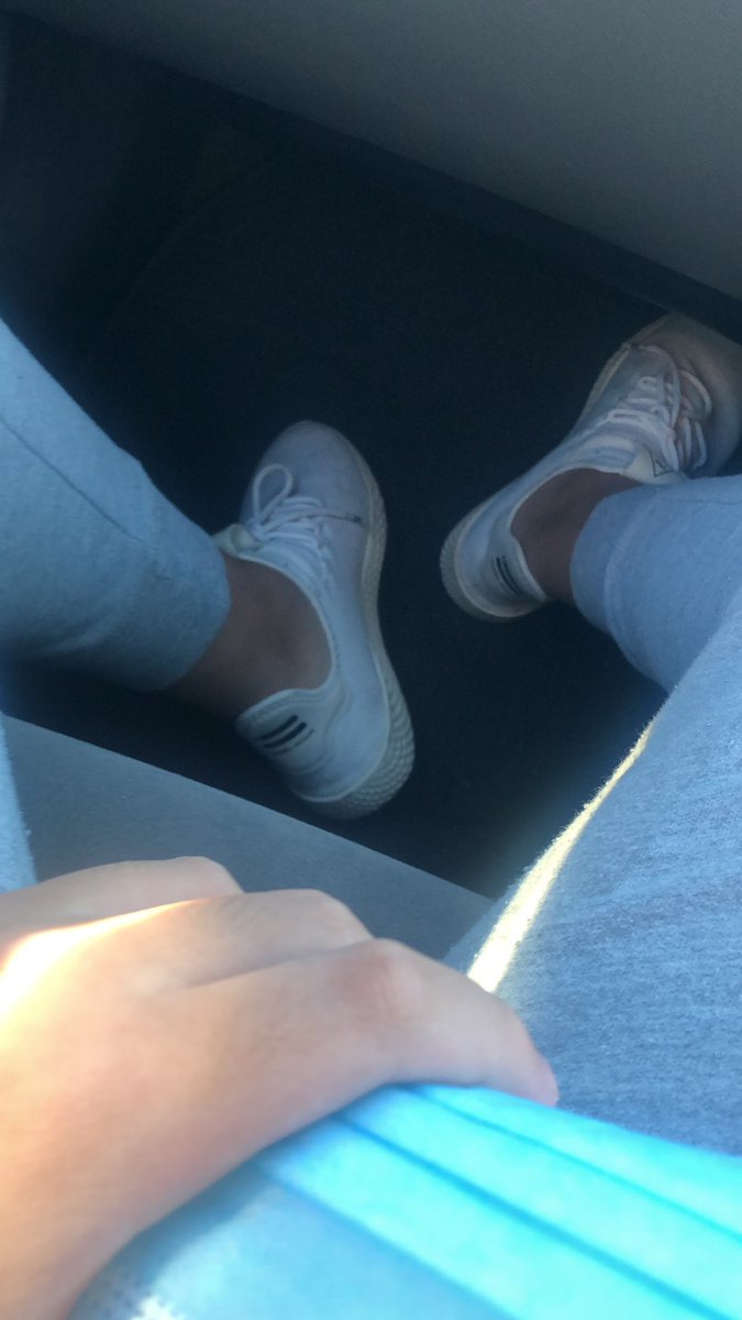 chanzsy ☔️ tweet media