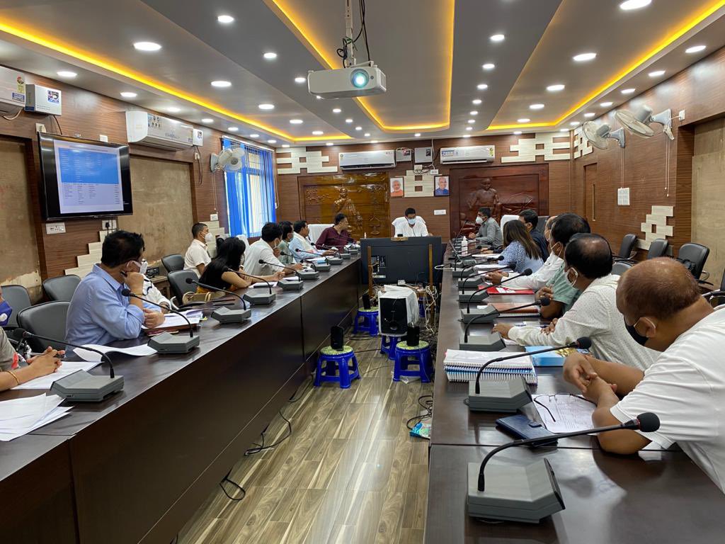 Reviewed the Schemes and projects to be implemented in Lakhimpur Dist. under CIDF, #CityInfraDevelopmentFund at DC OFFICE, Lakhimpur with MLA @manabdeka, #DC and other respective officials.