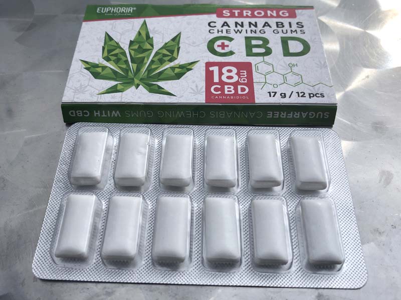 manana_kkkane's tweet image. 海外のスポーツ選手、#アスリート が #CBDガム を使用しているってニュースをちょいょい見かけ気になってたんですが、遂にCBDガムが、#CBDDispensary #manana に初登場！
@cbd_library より、チェコのCBDブランド #EUPHORIA #ユーフォリア が入荷！12粒で、CBD18mg￥980(税込)