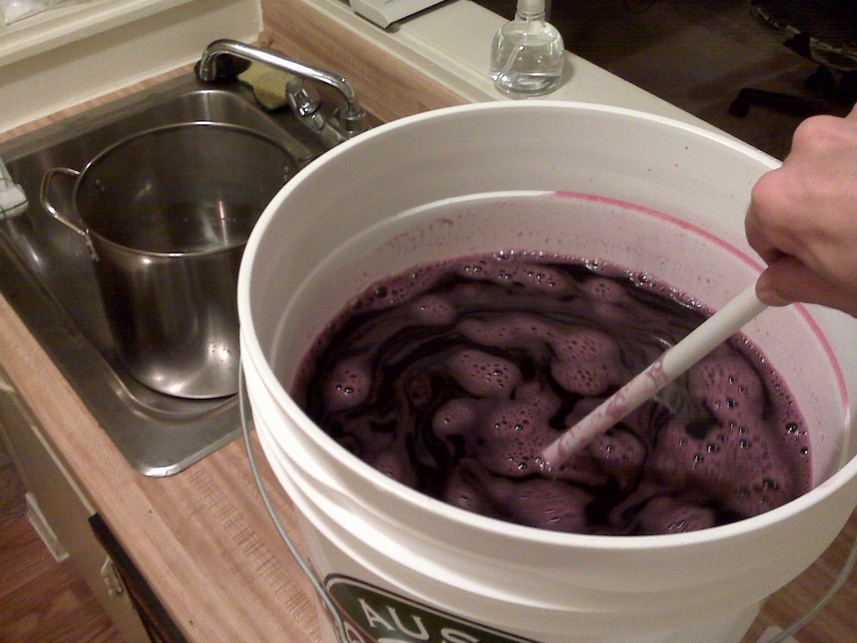 Slowing down grape ripening can improve fruit quality for winemaking.
Read More: bit.ly/3dKnOEO