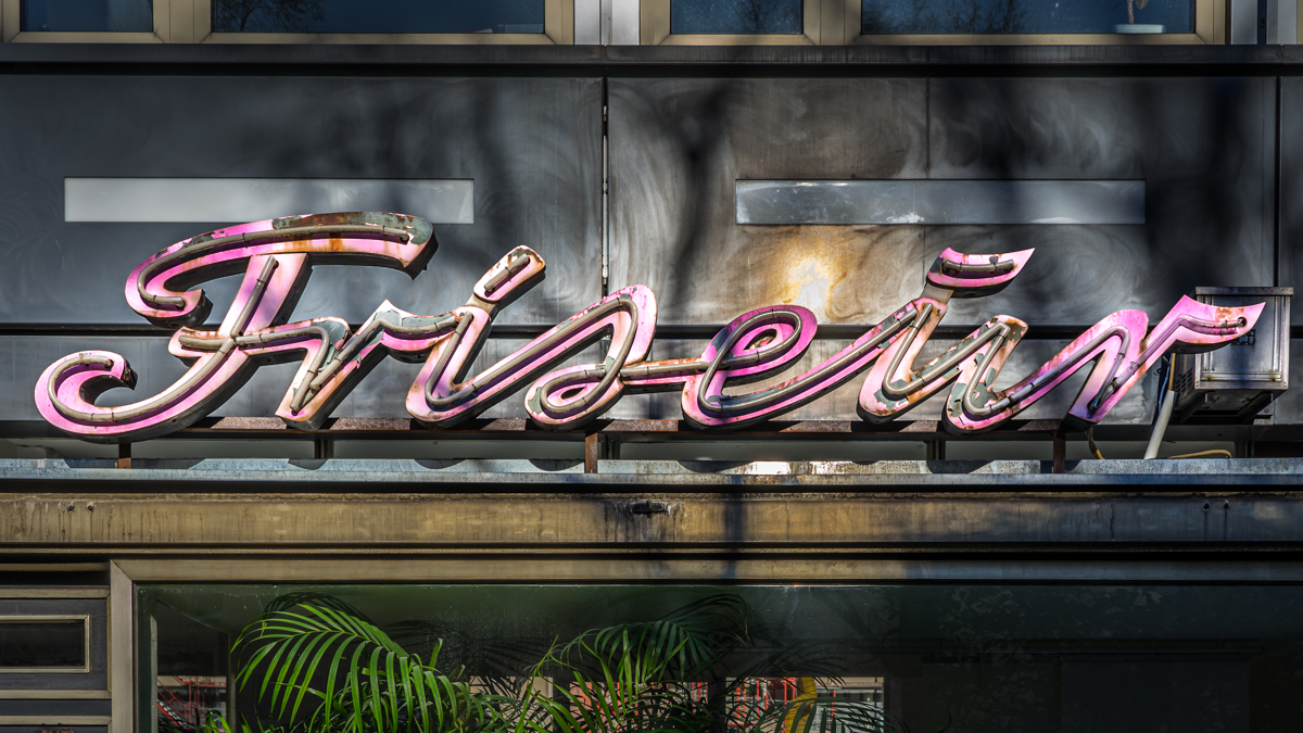 Decay.
#TypeInBerlin