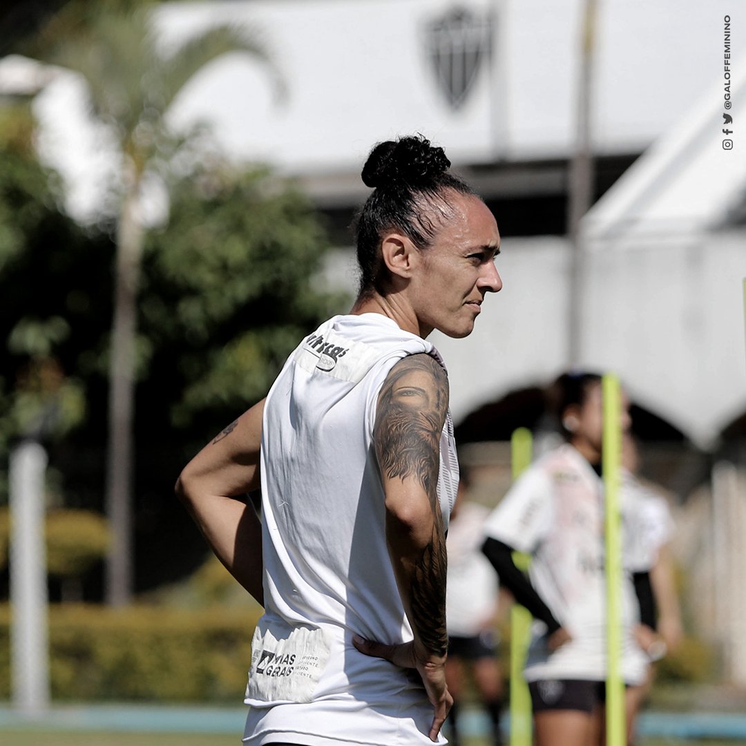 GaloFFeminino's tweet photo. 💪 A semana é de decisão e o trabalho não para na Vila Olímpica! #VingadorasPeloAcesso ⚽ https://t.co/AFBBZdNjXe