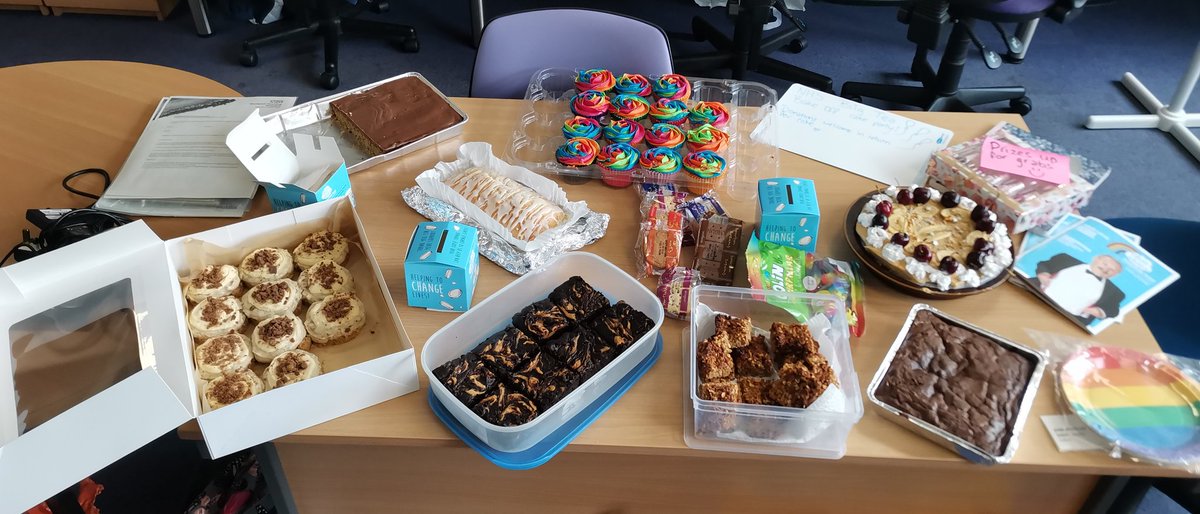 NHS Big Tea today, celebrating the amazing work of the NHS! #BTHBigTea #NHSBigTea <a href="/BlueSkiesFund/">Blue Skies Hospitals Fund</a>