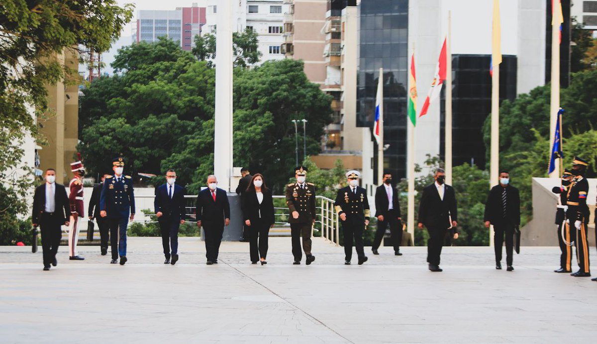 ¡Hoy es un Día de Patria! Este #5Jul es propicio para reencontrarnos como pueblo unido, empeñado en una transformación profunda, revolucionaria y democrática, así como para reconocer el valor y lealtad de nuestra Fuerza Armada Nacional Bolivariana ¡Independencia o Nada!