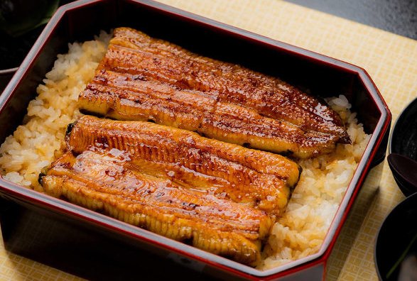 Dressing グルメwebマガジン 実は横浜は うなぎ の名店ぞろい 穴場から超人気店まで 編集部が本気でおすすめする うなぎの名店 を集めました 知っているお店ありますか うなぎ料理 しま村 スズキ 割烹蒲焼 わかな 割烹蒲焼 横浜八十八