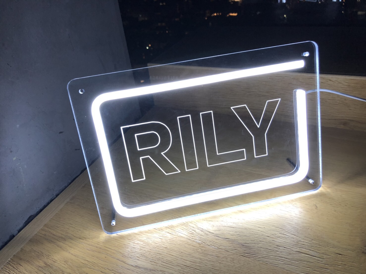 今市隆二　RILY　アクリルネオン