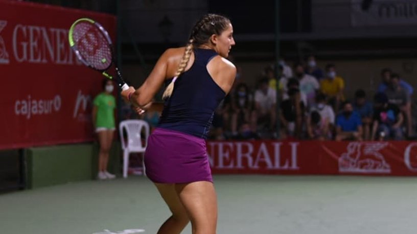 🎾 #Tenis Rebeka Masárová suma su segundo título del año en Palma del Río

📸<a href="/tenispalmaopen/">Open Generali</a>

📲 rfet.es/es/noticia/reb…
