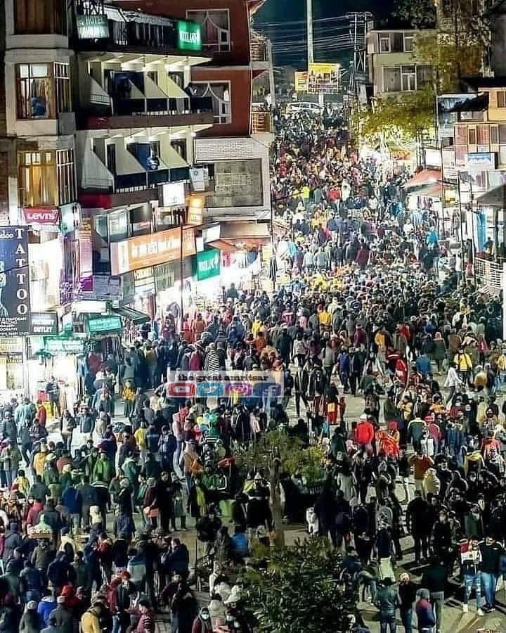 DeepikaBhardwaj's tweet photo. Feel like apologizing for all my tweets criticizing @narendramodi during 2nd Wave. 

This is what Manali is right now &amp; I fear for what India will be in coming months. https://t.co/noDrLx07FY
