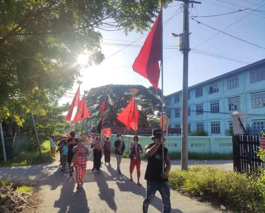 toeyyy__a's tweet photo. People in Kale protest against the military dictaorship in this morning.

LEGALIZE NUG

#July5Coup
#WhatsHappeningInMyanmar https://t.co/5VdTbMTTdi