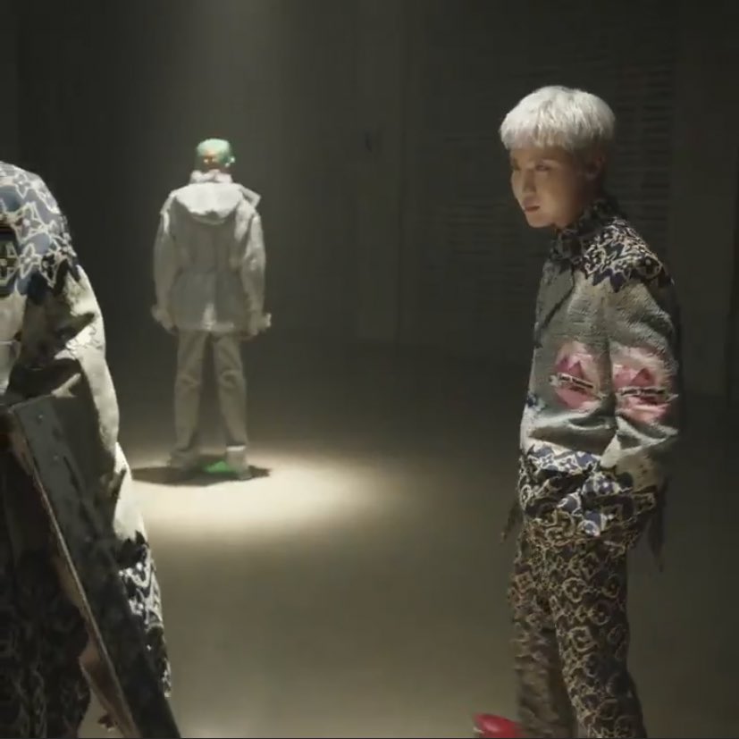 yoongimaluv's tweet photo. THE POWER OF HYUNG LINE ARE NO JOKE https://t.co/nUnr5GYpQD
