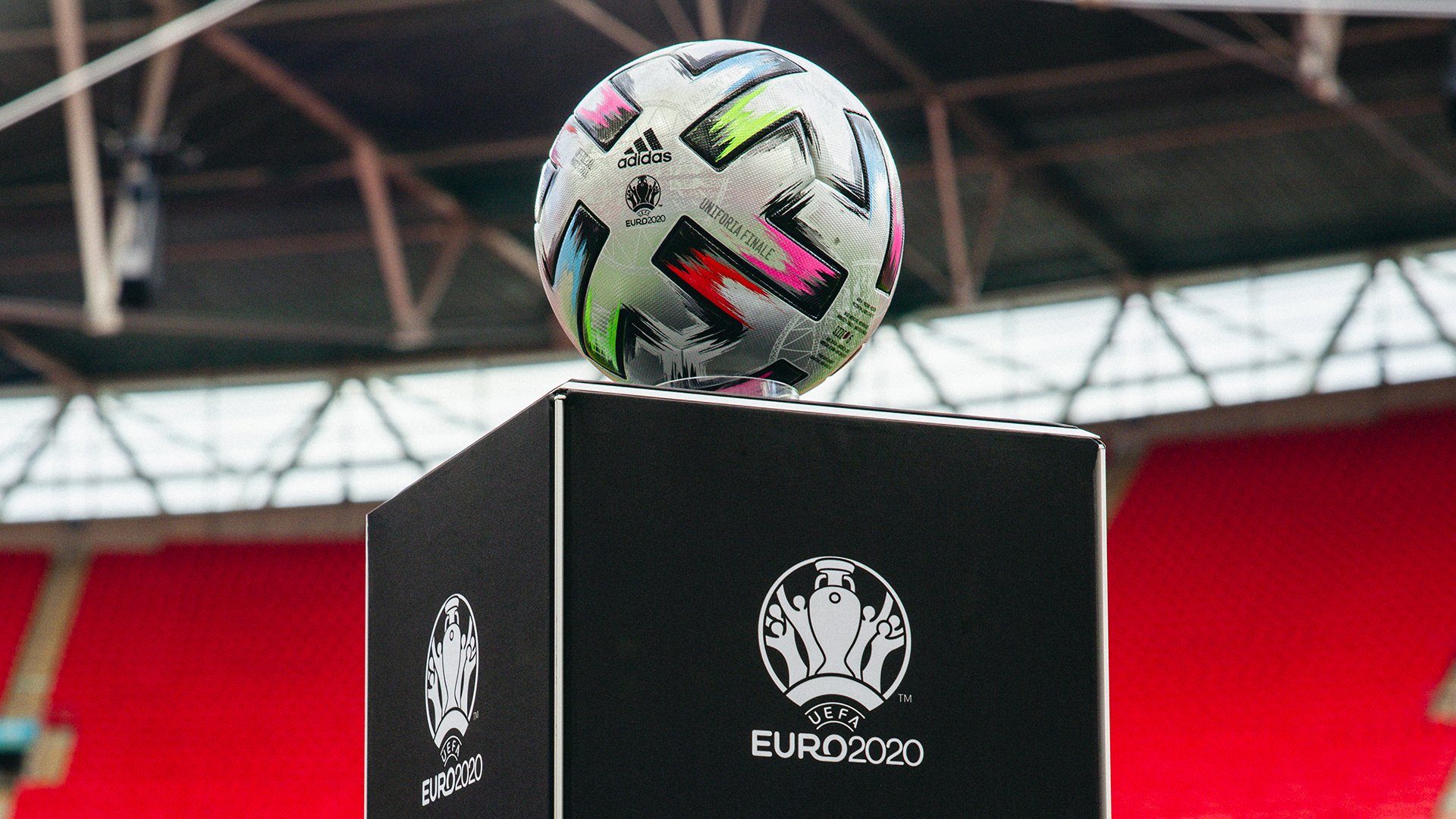 Результаты crystal ball 2024. Мяч адидас евро 2020. Мяч УЕФА евро 2020. Adidas uniforia Finale Euro 2020. Adidas мяч футбольный fs5078.