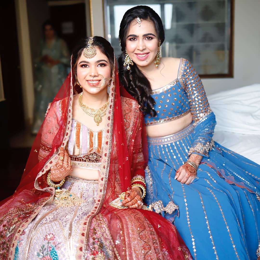 Best friends before sisters, sisters before misters, for the best and worst, have been through it all with dearest sisters! sohnijuneja.com #makeupbysohnij #bridalmakuplook #bridestyle #bridesmakeup #bridalmakeupindia #bridalmakeupinspiration #bridalmakeupartists