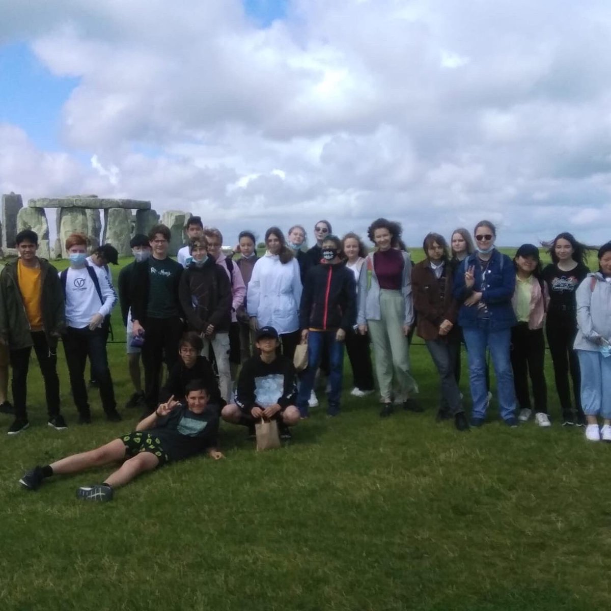 On Sunday, we visited Stonehenge, which is perhaps the world’s most famous prehistoric monument, built about 5,000 years ago. It was great for our students to be able to experience this unique piece of British history.
