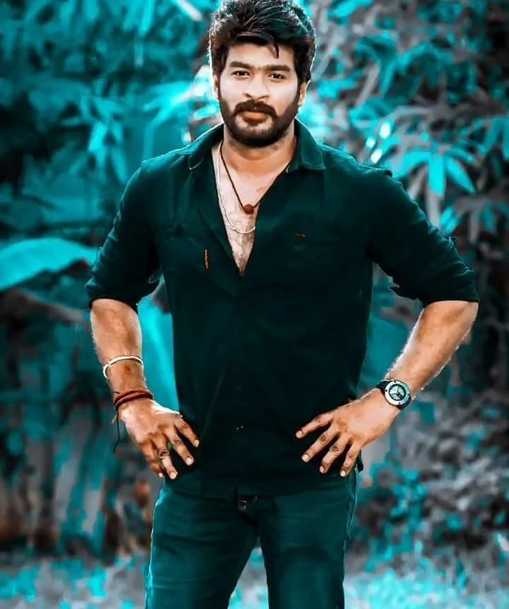 keesavenayagei's tweet photo. Handsome Hero....🥰
#navinactor_official 
#makkalnayaganjnk 
#HBDmakkalnayaganjnk https://t.co/aandyTth19 https://t.co/eHLwnI2ki8