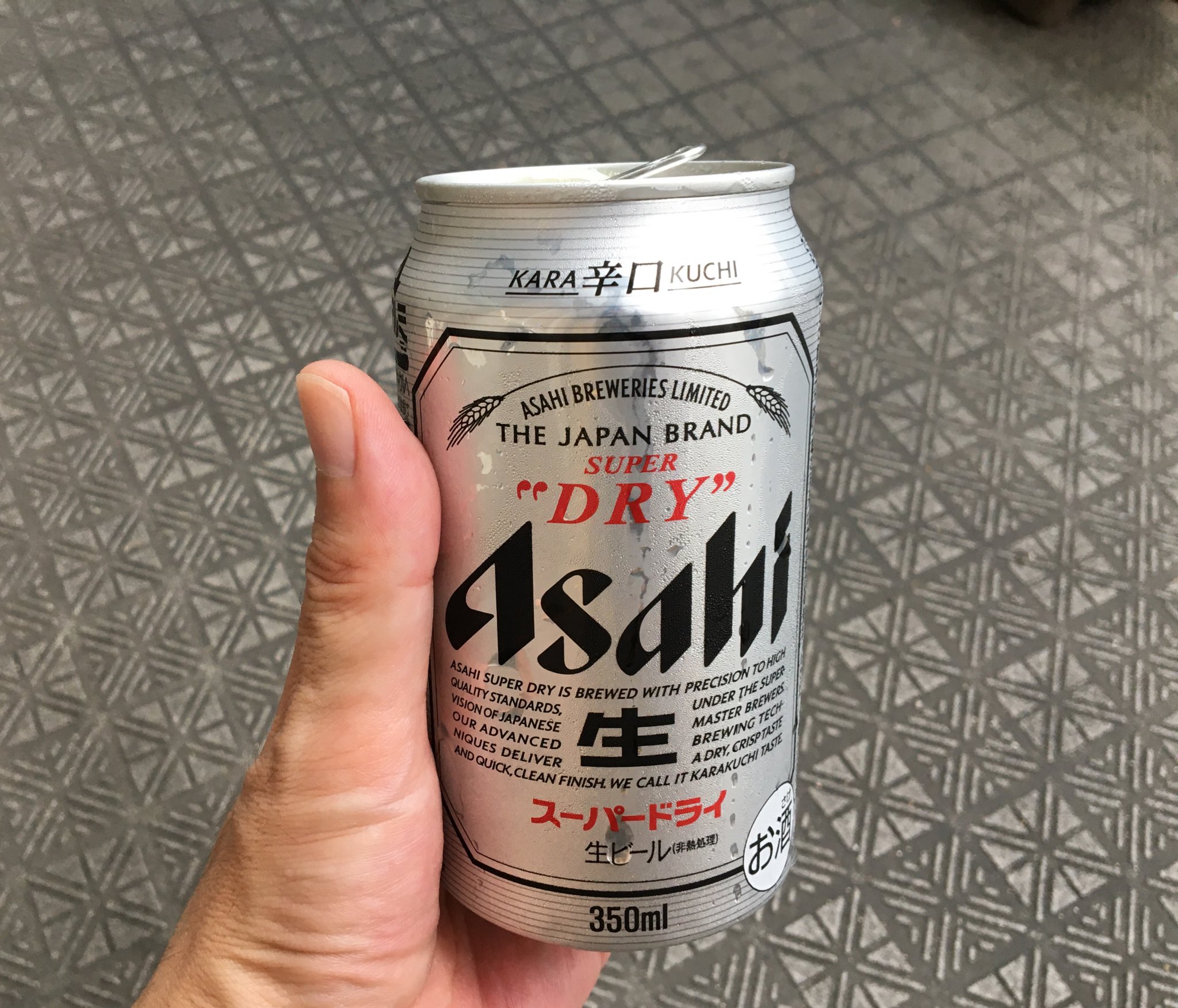 驚愕 飲みかけの缶ビールにフタをしたいときは アレ が完璧にフィットするらしい えのげ