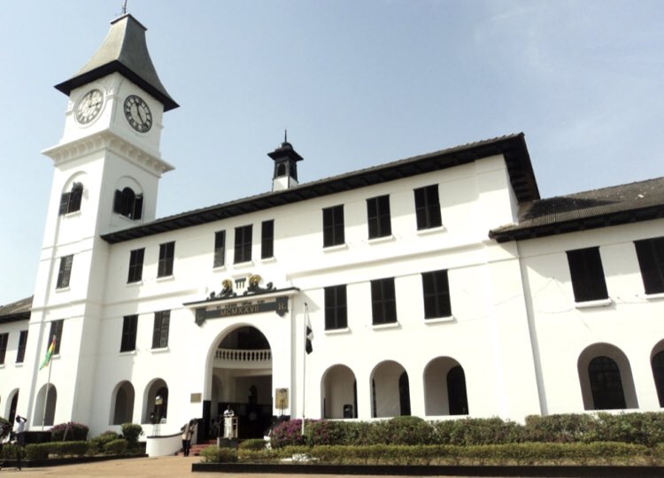 CharlesAyitey_'s tweet image. Some 134 students and a staff of Achimota School have tested positive for Covid-19, with most cases said to be the new Delta Variant.

Still mask up fellows. 
#AMShow #JoySMS