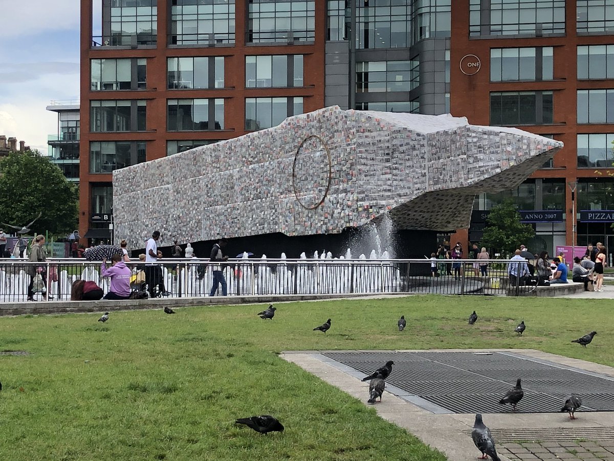 So excited to have seen <a href="/martaminujin/">Marta Minujin</a>’s amazing Big Ben Lying Down Covered in Political Books <a href="/MIFestival/">Manchester International Festival</a> after working on translating her interviews with <a href="/fayenicethings/">Faye</a> Great day with Faye &amp; <a href="/HebePowell/">hebe powell</a>