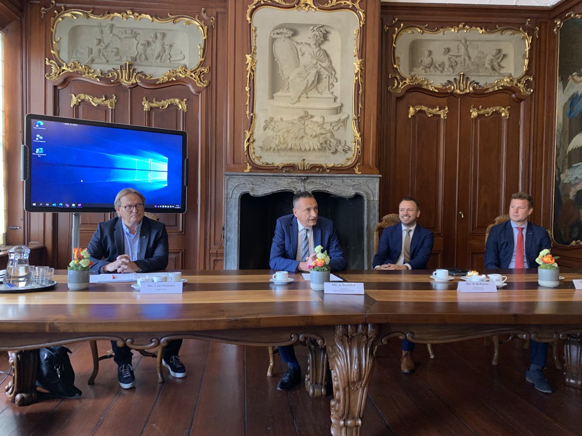 Perspresentatie van de Beneluxtour op 29 en 30 augustus, het grootste wielersport evenement in de Lage Landen. Noordoost-Fryslân, de regio met de ruimte op de sportieve kaart! ⁦<a href="/Sanderderouwe/">Sander de Rouwe</a>⁩ ⁦<a href="/jeboerema/">jelle boerema</a>⁩ ⁦@Jouke12⁩ ⁦<a href="/joremo54/">Jo van Remortele</a>⁩