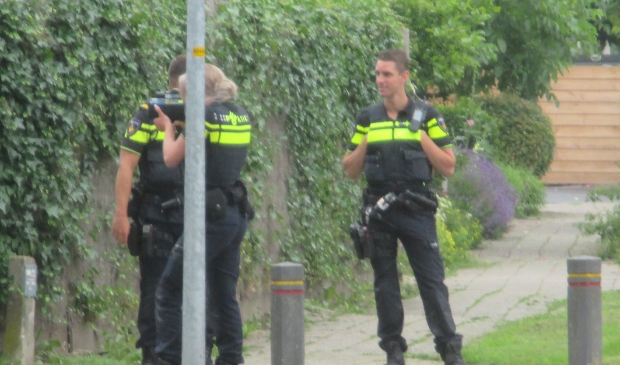 Politie controleert op snelheid - ..