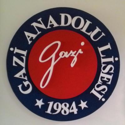 ufukgun's tweet photo. Ankara'nın sayılı okullarından Gazi Anadolu Lisesi'nin yıkılıp, arazisinin özel bir kuruma devri çok üzücü.
Mezuniyetinden gurur duyduğum bu okulun sadece konumu değerlendi şeklinde değerlendirilerek satılması geleceğe dair umutlarımı iyice azalttı. #gazianadolulisesi https://t.co/HDd1rgASV7