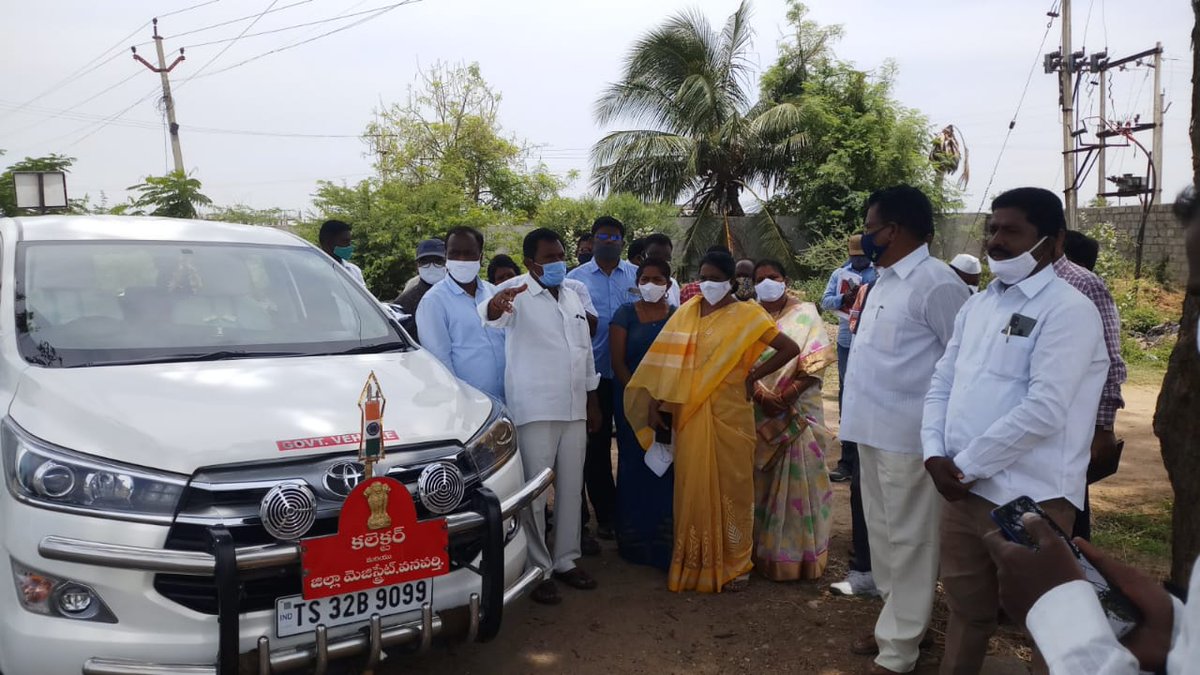 McPebbair's tweet image. #Pebbair Municipality - 5th Day of #PattanaPragathi Programme - 3rd Phase - Hon'ble Dist @Collector_WNP  Smt Yashmeen Basha madam inspected merged village Chelimilla under Pattana Pragathi programme
@Collector_WNP @cdmatelangana @WanaparthyDeo