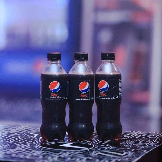 OkidiLalonyo's tweet photo. Start Your Fresh Week With A Great Refreshment &amp; Feel Bold Throughout...

#PepsiMax
#BoldLife
#ZeroSugar
#MaximumTaste https://t.co/3OVActCnMB