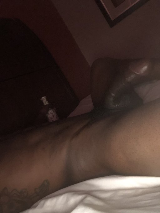 Morning 🍆 https://t.co/YvmGNB3at9