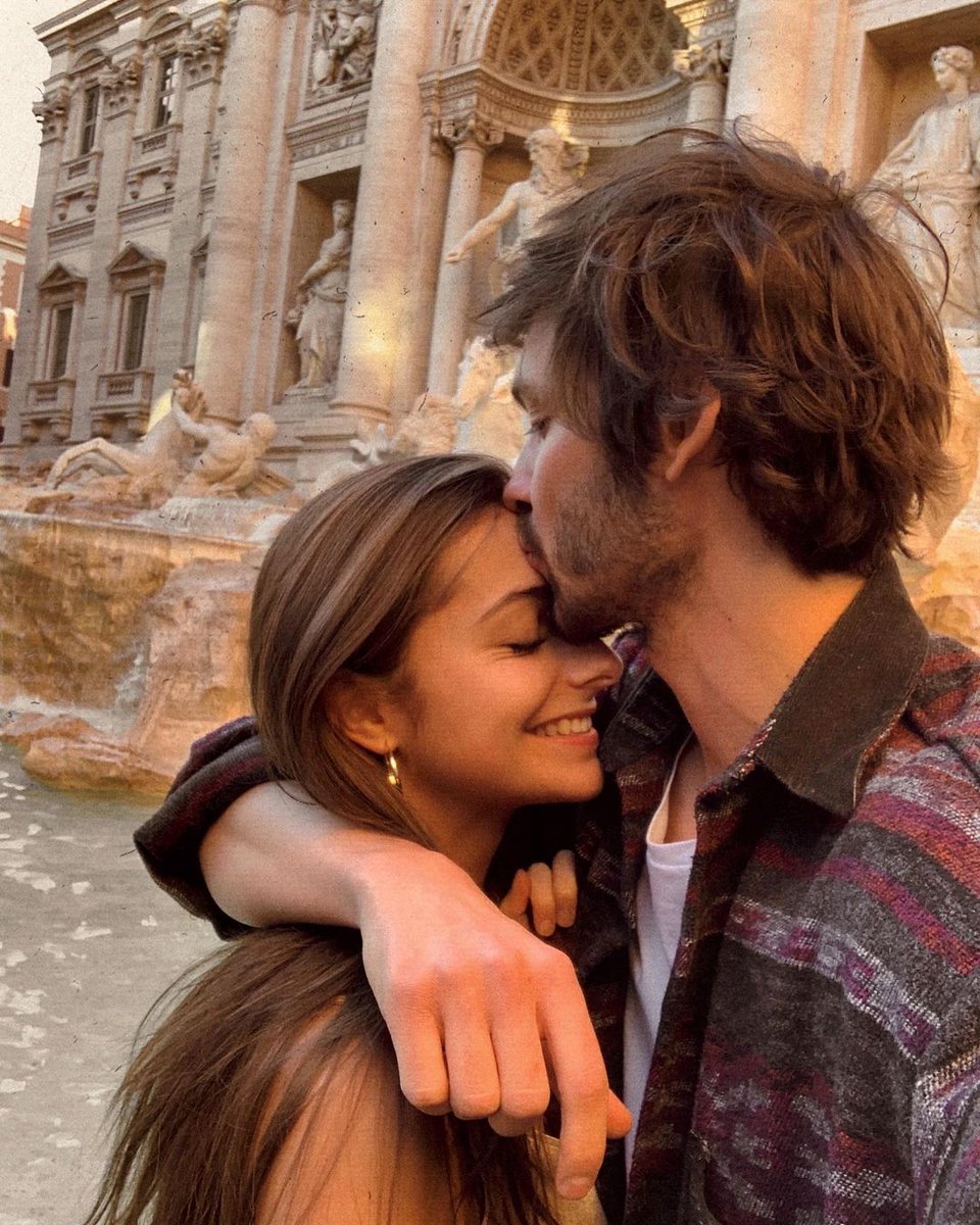 me and who (@meandwh) on Twitter photo 