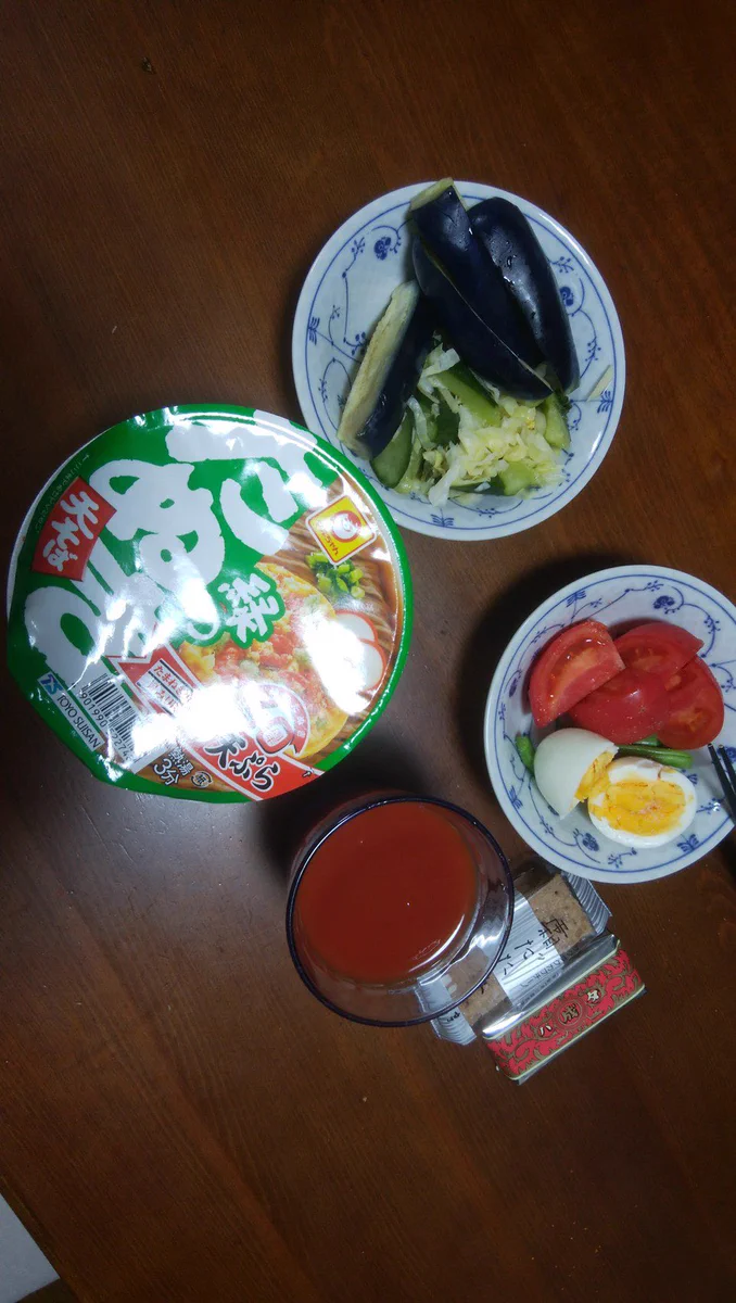 なんかノリノリの父。母が3週間家にいないという初の事態に父70代が毎日作ったご飯が可愛い。