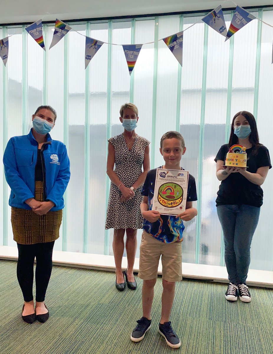 Thomas, aged 8, won our competition to design <a href="/BlackpoolHosp/">NHS Blackpool Teaching Hospitals 💙🌈</a> birthday cake, and today presented it to <a href="/nickinlatham/">Nicki Latham</a>! 

Carly from Dead Good Bakes brought the design to life, and we think it makes one epic birthday cake🤩 What a brilliant design Thomas!🎂