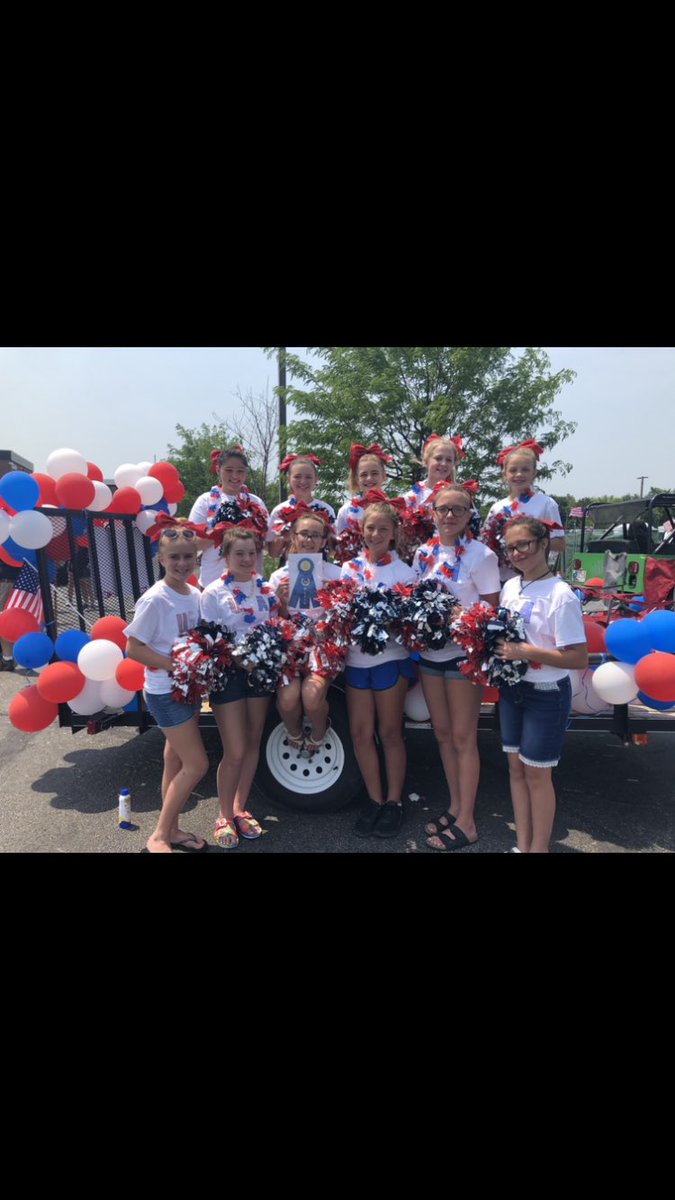 Milan Middle School Cheerleaders!