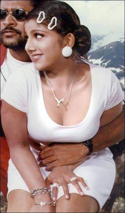 E5i3IUgWYAA1C-o?format=jpg&name=900x900