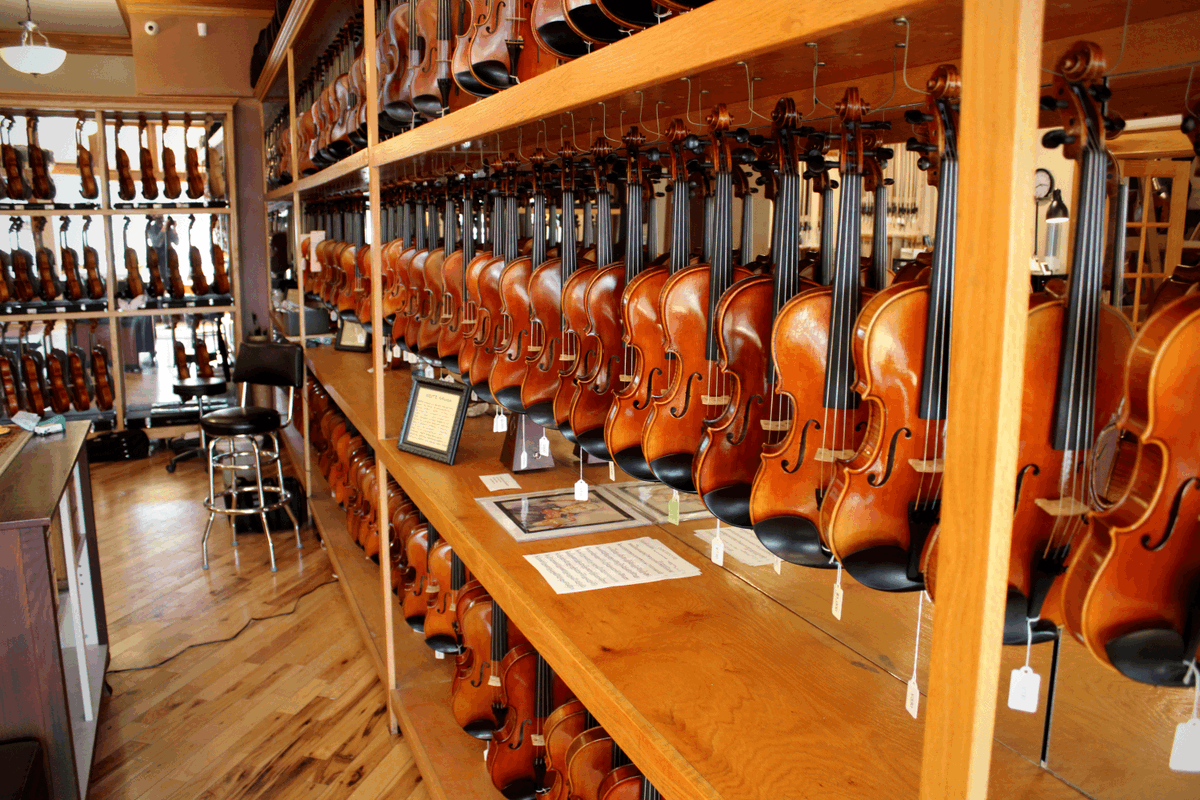 StLouisStrings's tweet photo. The sun is shining, the instruments are glowing and we are happy to be open!..

ST. LOUIS LOCATION HOURS:
Monday - Friday:  11 AM - 6 PM
Saturday:  11 AM - 4 PM

CHESTERFIELD LOCATION HOURS:
Wednesday - Friday:  1 - 6 PM
Saturday:  11 AM - 4 PM

#stlstrings #stlmusic #stlmusician https://t.co/Uaml4ptrKu