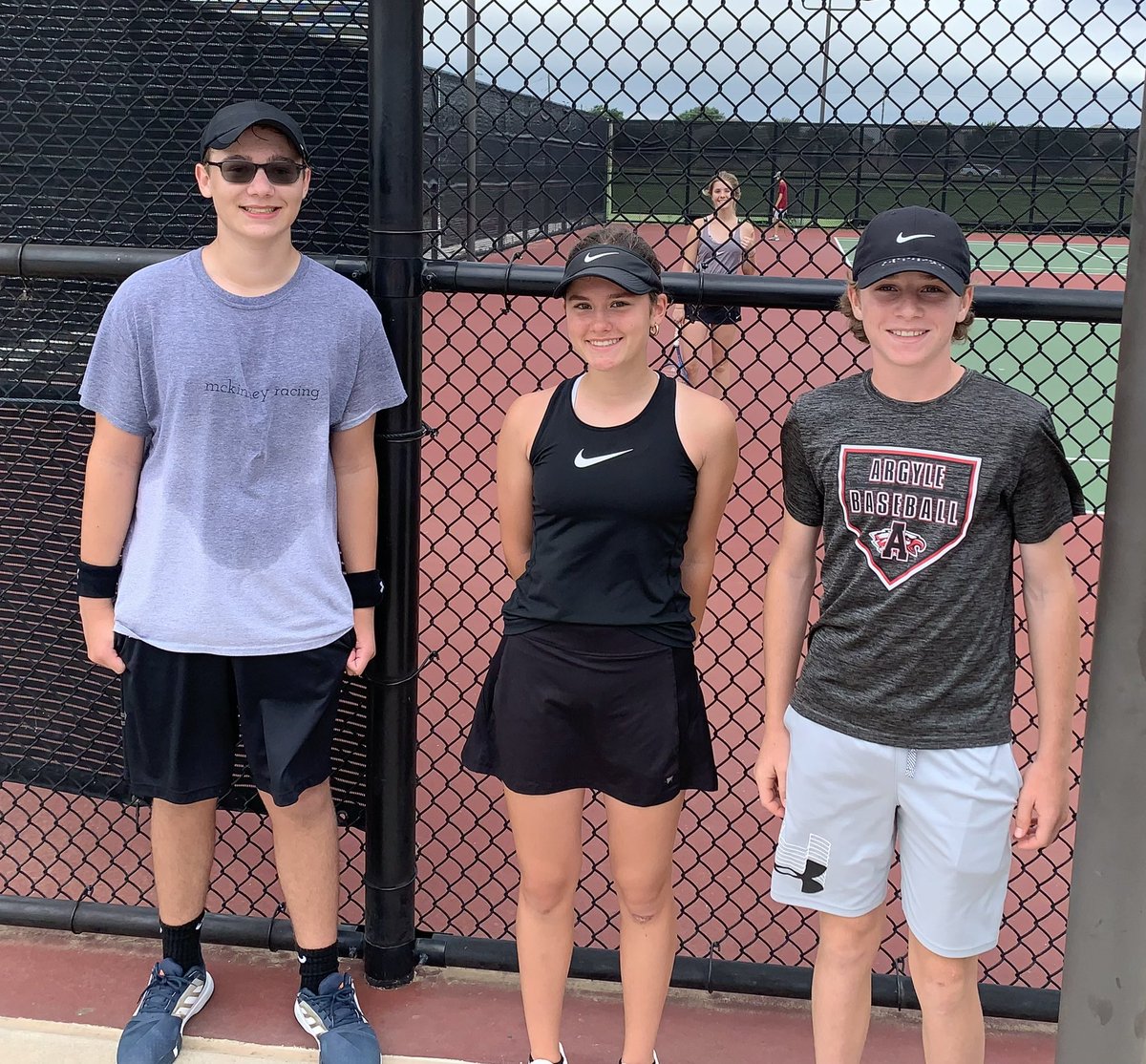 argyle10s's tweet photo. These 4 athletes got better yesterday at the Braswell UTR! Go Eagles! #WONforall https://t.co/HCXcr6OGaa
