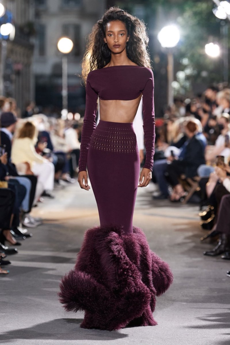 styleandthought's tweet photo. It is back! Maison Alaïa’s runway return after 4 years https://t.co/RPTSIX4vzx