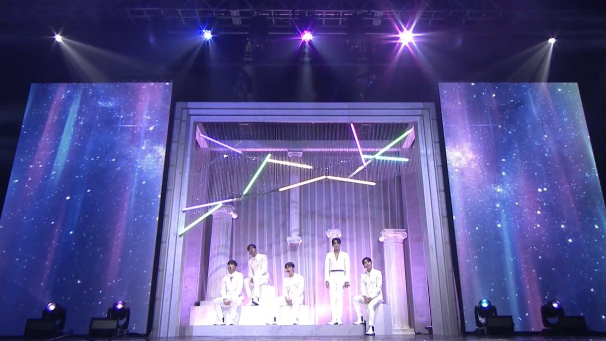 16100S's tweet photo. the showcase stage screams fantasia hologram, our color 🌌✨

thank you @SF9official for coming back to us 🎆 https://t.co/vMkA4s8vRt