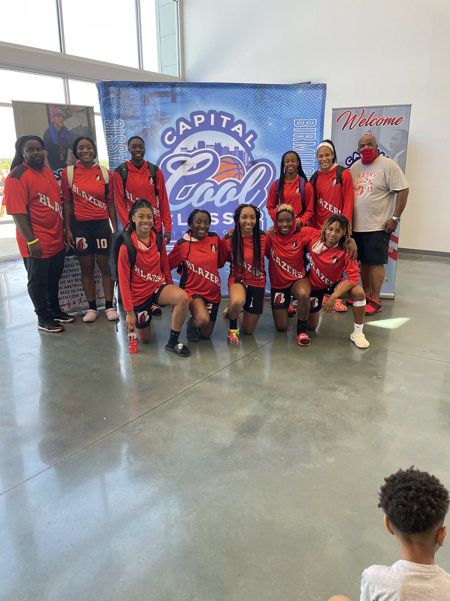 Catch my team and me in Kentucky at the Run 4 Roses Classic!!! Time to ball out!!!! Let’s get it!!! Let’s go!!! <a href="/BenefieldNaia/">Naia Benefield</a> <a href="/dharris2261/">Coach D.Harris</a> <a href="/connect_hoops/">College Hoops Connect, Inc</a> <a href="/TFNsRun4Roses/">TFN's Run 4 Roses</a> <a href="/BlazersExposure/">BlazersExposureSports</a>