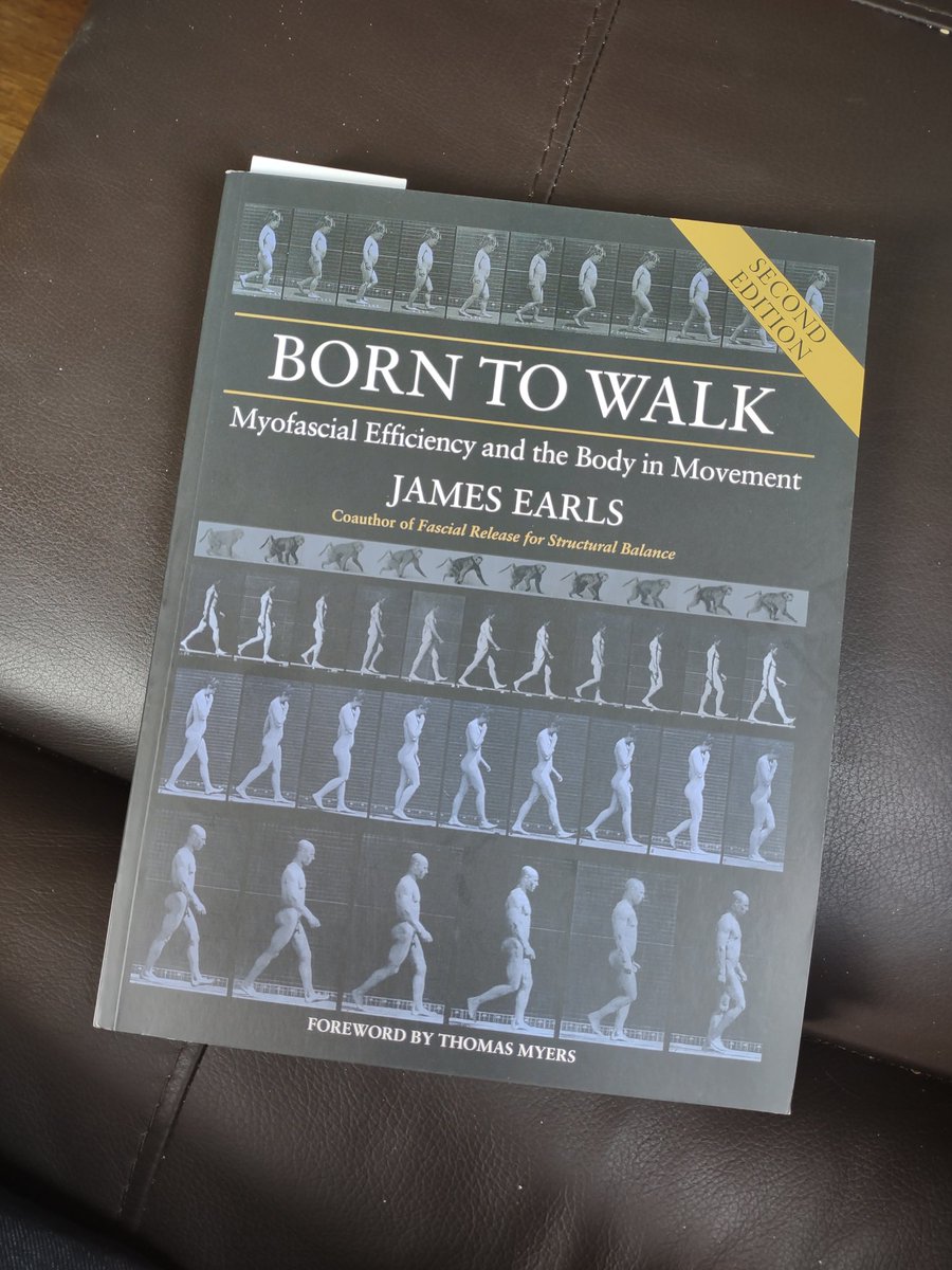 Love going back to this book.

If you want to know about body movement You want  to start with this book.

#borntowalk #jamesearls #myofascialefficiency #anatomytrains #myofascialrelease