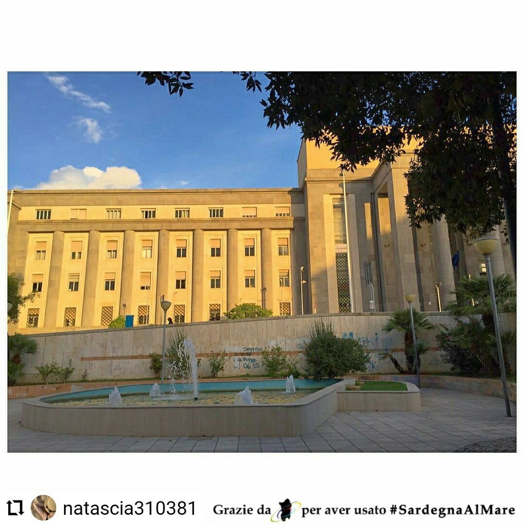 SardegnaAlMare's tweet photo. Piazza Repubblica, a Cagliari 🌞 😎 📌 # SardegnaAlMare #spiaggia #sardegna #sardinia #ichnusa #piazzarepubblica #piazzarepubblicacagliari #cagliari #cagliariturismo #cagliariapp #cagliari_photogroup #cagliari_wonderful #Casteddai #casteddu #instasardegna #igers_sardegna #yelle… https://t.co/j9RnExsYAF