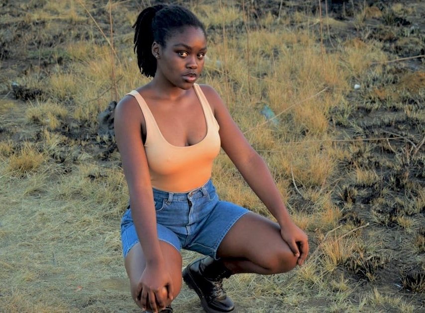 ursula_nella's tweet photo. What did Sauti Sol say about Melanin?😍😍🤔🍫 https://t.co/XMFV2pgNcl
