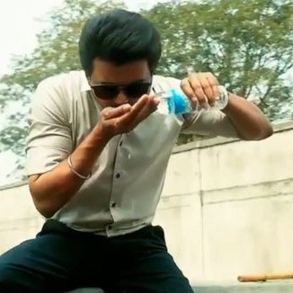 MaXy_Offc's tweet photo. நானும் ஒன்னு போடுறேன்

Your anil                                 our anil😁

#Valimai #Masterr https://t.co/QUkuZYQstf