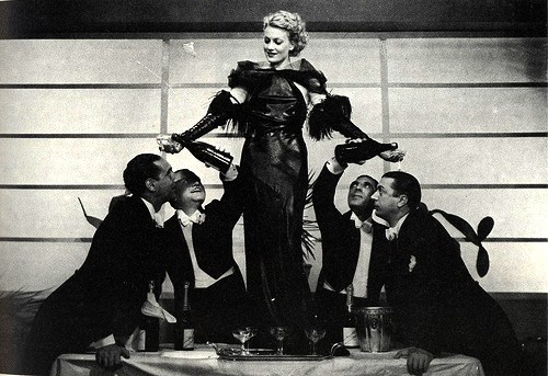 ZorikaZr's tweet photo. #BornthisDay 5 July 1909 #actress &amp; #StyleIcon Isa Miranda.  Rose to fame Max Ophüls' film La Signora di tutti (Everybody's Woman) (1934), then cast as the Italian Dietrich, as femme fatale movies like Hotel Imperial 1939 and Adventure in Diamonds 1940. 
#VintageFashion 
1/4 https://t.co/1E65HvhtHW