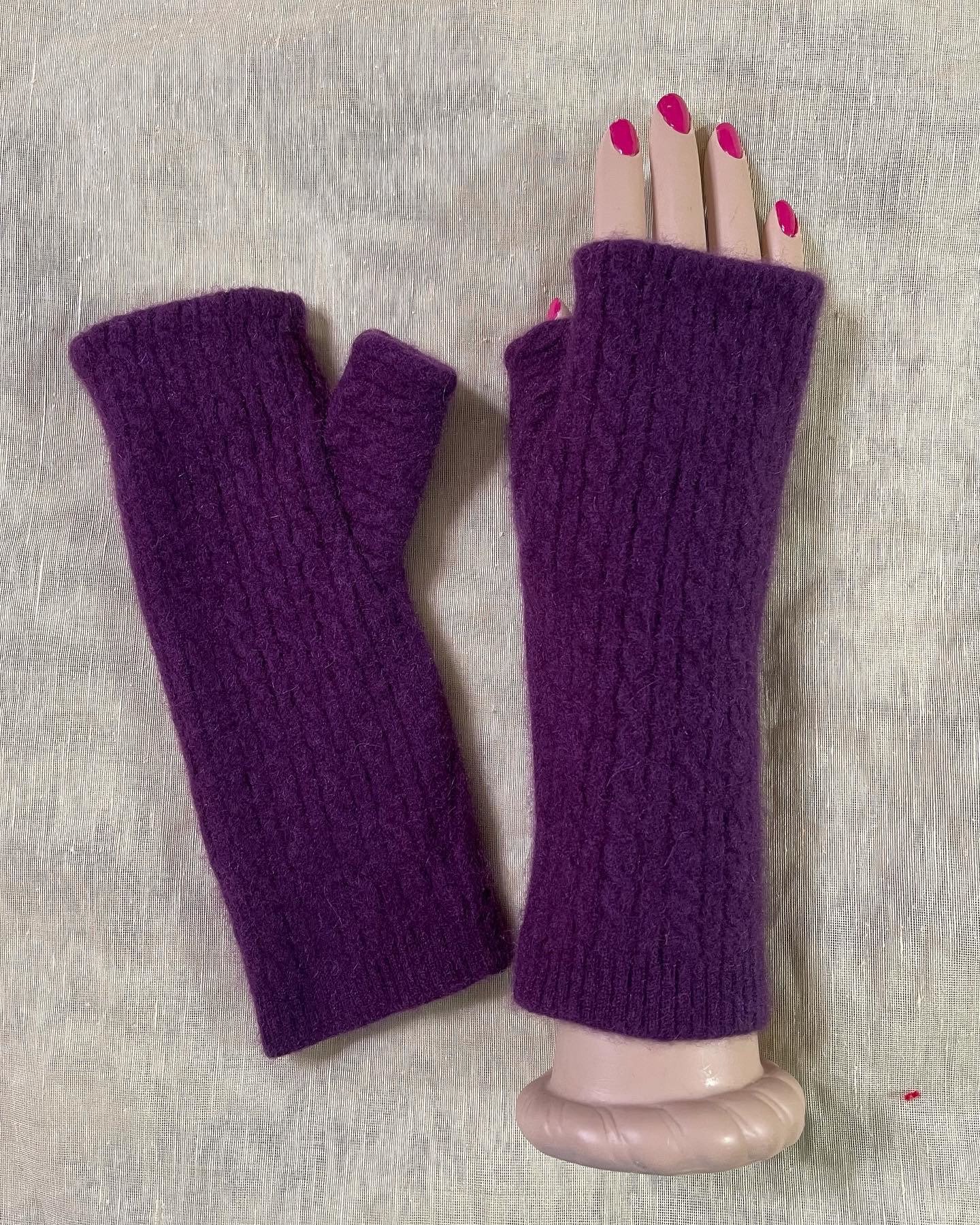 McLeodHandCraftGift on Twitter "2 ply eggplant Cashmere armwarmer women Fingerless gloves knit